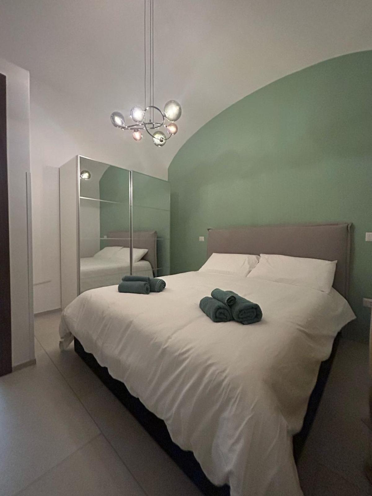 Domus Sanita - Napoli Free Wifi Apartment *