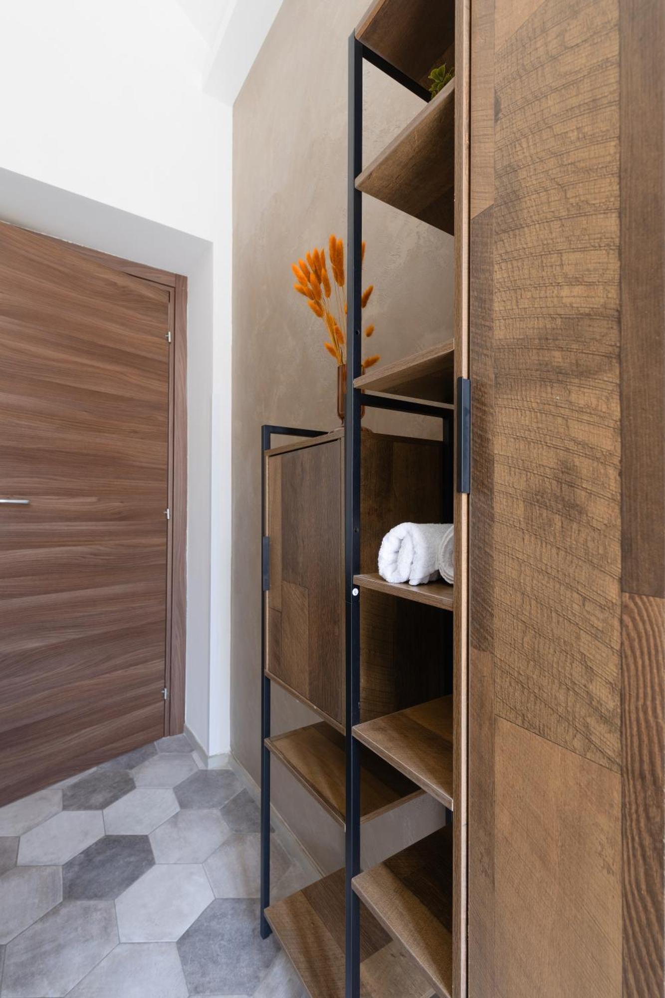 Domus Sanita - Napoli Free Wifi Apartment *